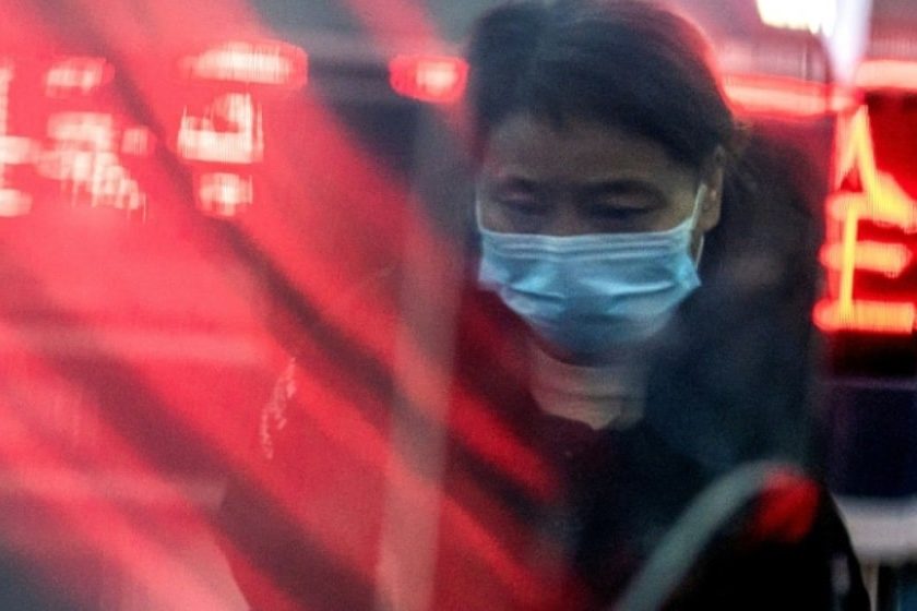 China busca evitar contagios de coronavirus en vísperas de Año Nuevo Chino