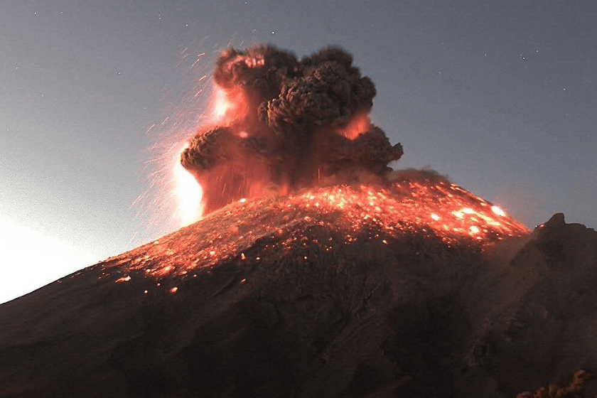 Cenapred capta video de la Explosión del volcán Popocatépetl