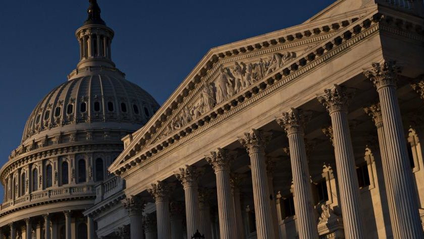Cámara de Representantes enviará al Senado el artículo de juicio político a Trump el lunes